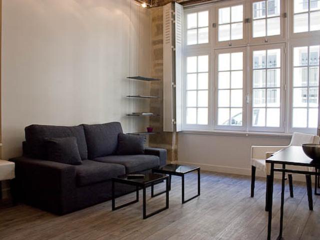 appartement meublé 1 chambre, 40m² paris 4ème 1600€ cc