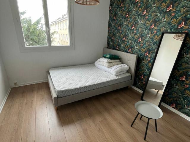 Appartement meublé 1 pièce 67 m²