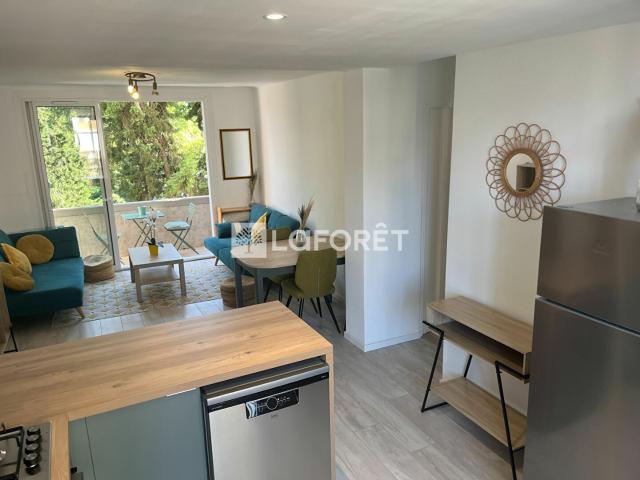 Appartement meublé 1 pièce 64 m²