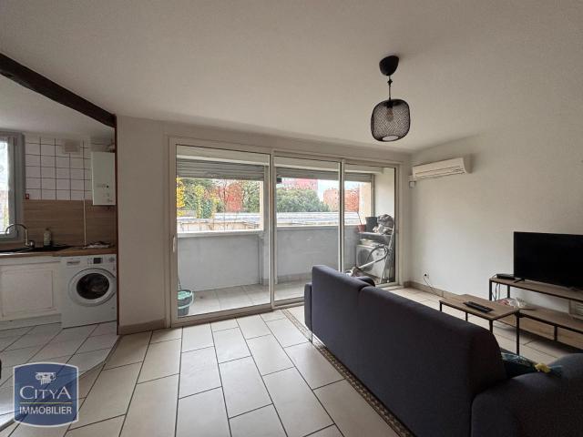 Appartement meublé 1 pièce 64 m²