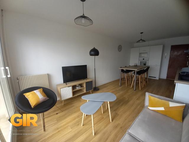 Appartement meublé 1 pièce 77 m²