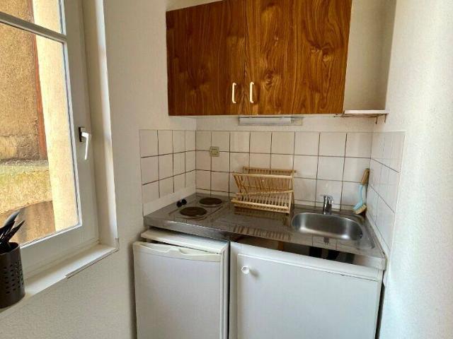 Appartement meublé 1 pièce s électricité et chauffage inclus