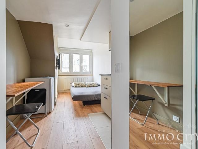 Appartement meublé 1 pièce studio 12.7m²