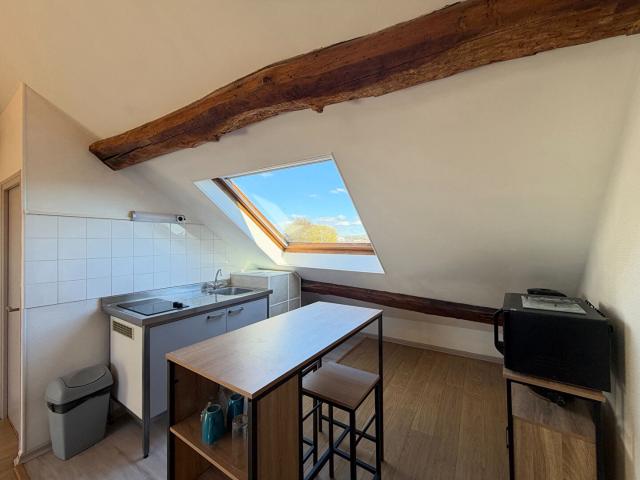 APPARTEMENT MEUBLÉ 1PIÈCE S 21.97M2 CHARLEVILLE MÉZIÈRES