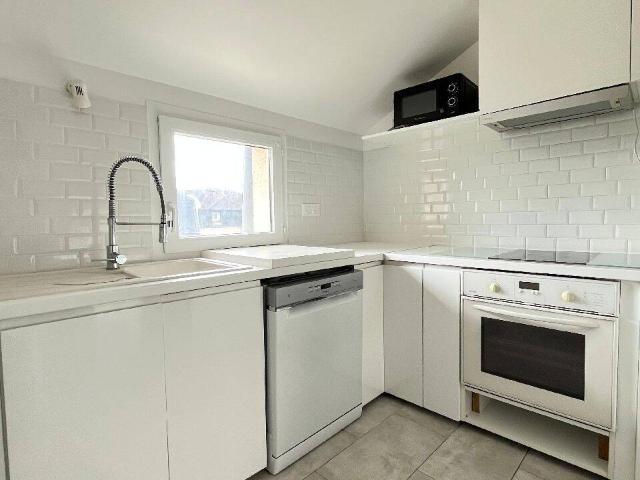 APPARTEMENT MEUBLÉ