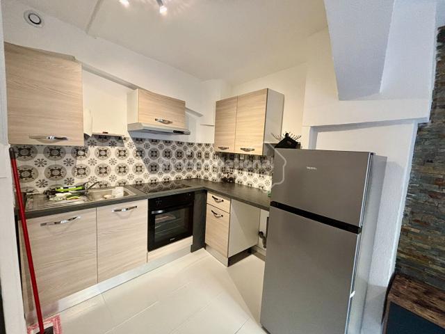Appartement meublé 2 pièce s de 26.56 m2 avec cour, à Tarascon