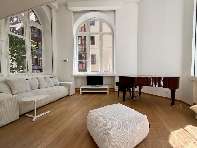 Appartement meublé 2 pièces 101 m²