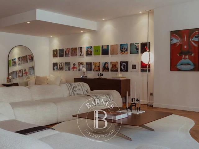 Appartement meublé 2 pièces 118 m²