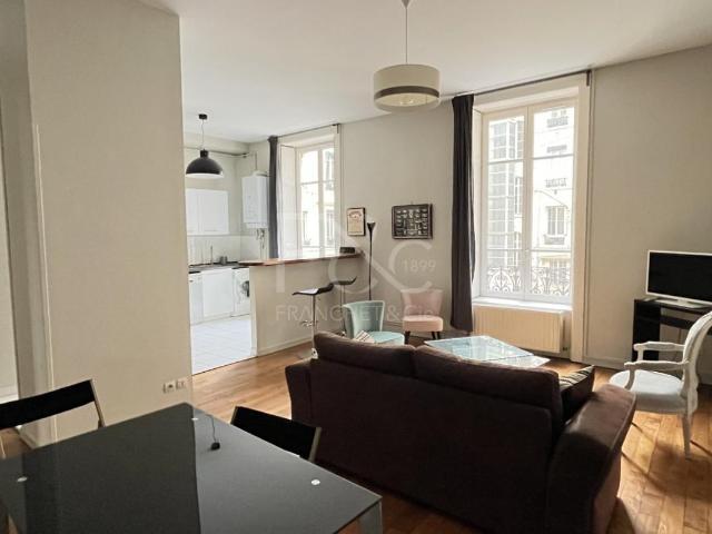 Appartement meublé 2 pièces 67 m²