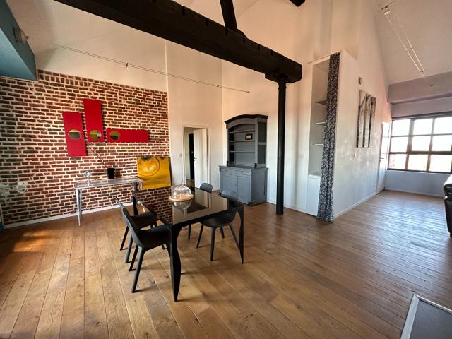 Appartement meublé 2 pièces 97 m²
