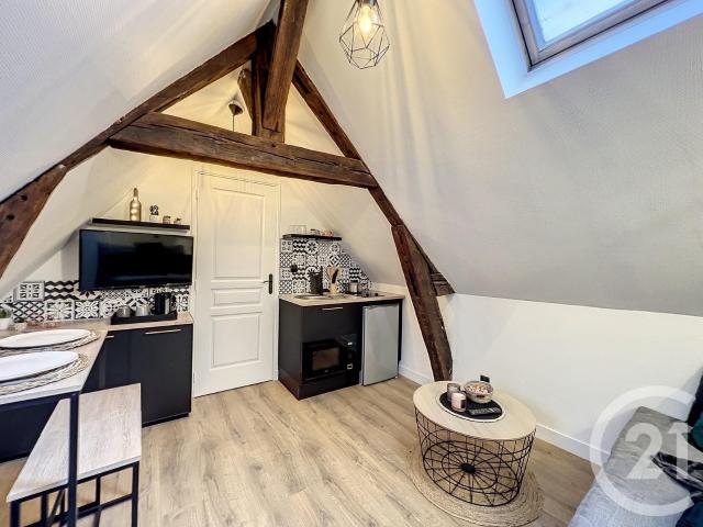 Studio meublé 9 m²