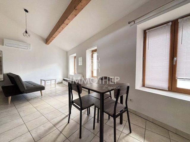 APPARTEMENT MEUBLE 2P+C