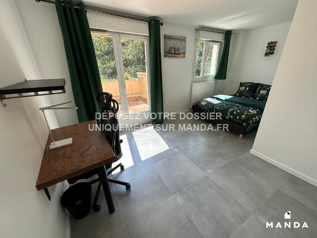 Appartement meublé 7 pièces 16 m²