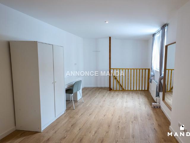 Appartement meublé 7 pièces 23 m²
