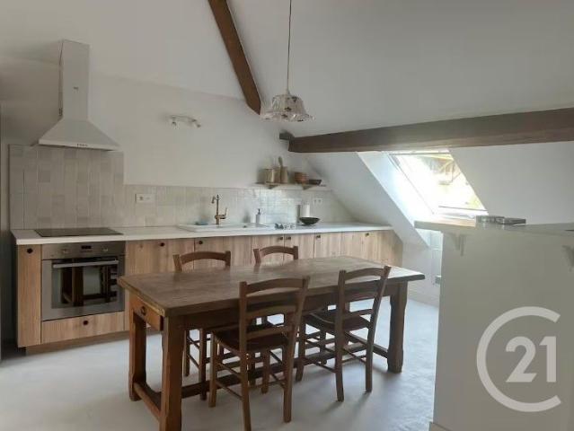 Appartement meublé 4 pièces 103 m²