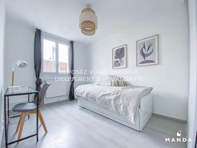Appartement meublé 4 pièces 10 m²
