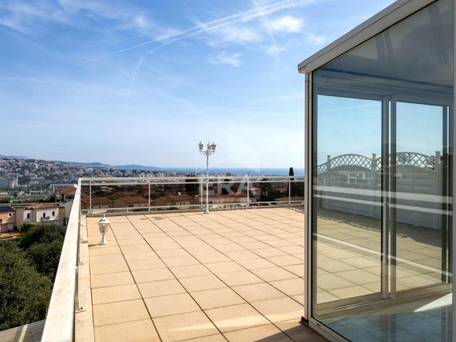 Appartement meublé 4 pièces 113 m²