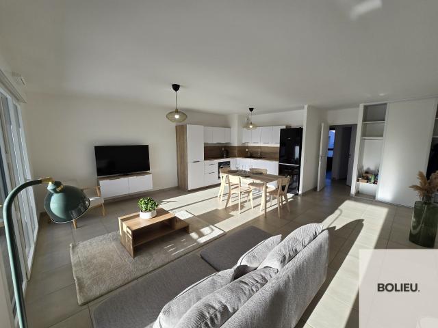 Appartement meublé 4 pièces 11 m²