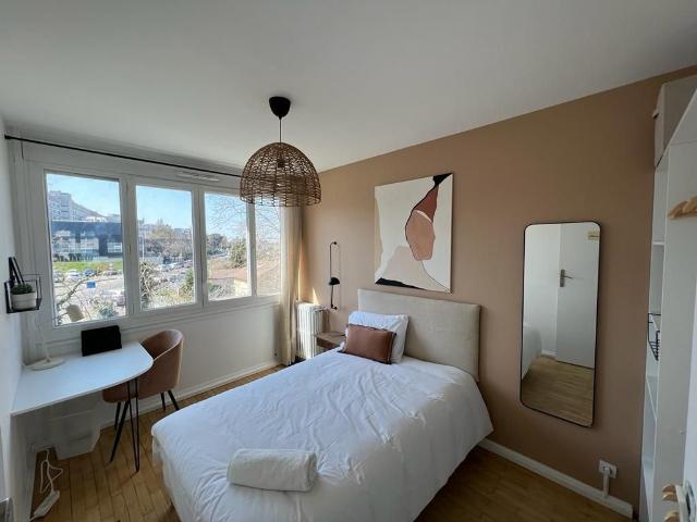 Appartement meublé 4 pièces 11 m²