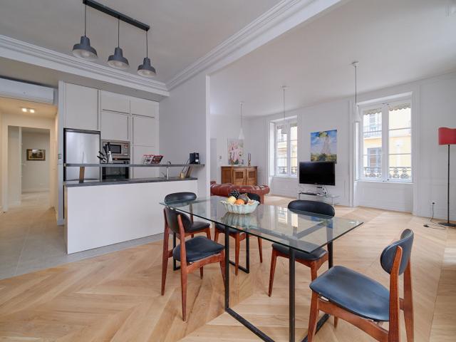 Appartement meublé 4 pièces 120 m²