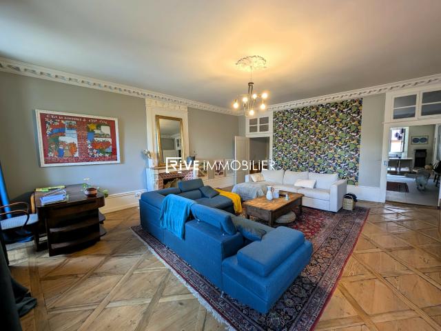 Appartement meublé 4 pièces 138 m²