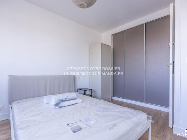 Appartement meublé 4 pièces 13 m²