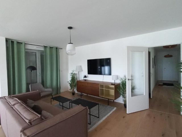 Appartement meublé 4 pièces 153 m²