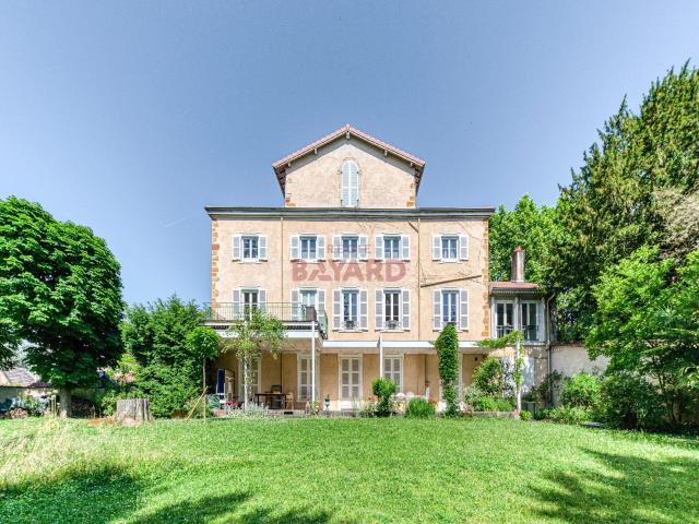 Appartement meublé 4 pièces 167 m²