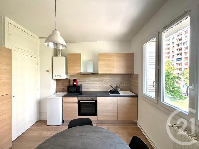 Appartement meublé 4 pièces 63 m²