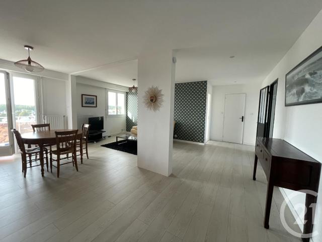 Appartement meublé 4 pièces 81 m²