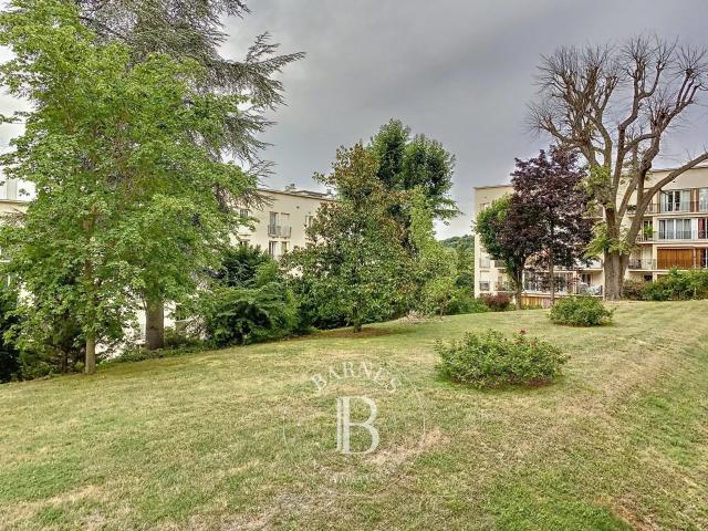 Appartement meublé 4 pièces 94 m²