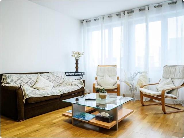 Appartement meublé 4 pièces pour étudiants ou famille – 83,5 m²