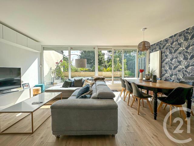 Appartement meublé 5 pièces 104 m²