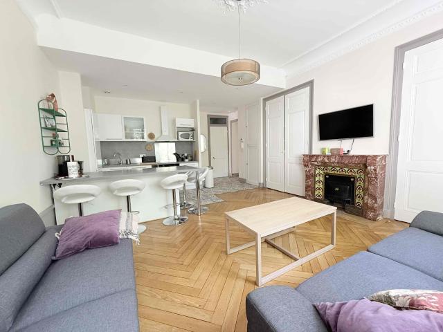 Appartement meublé 2 pièces 106 m²