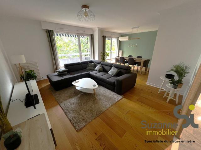 Appartement meublé 5 pièces 109 m²