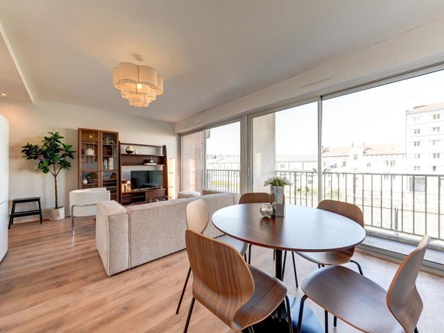 Appartement meublé 5 pièces 109 m²