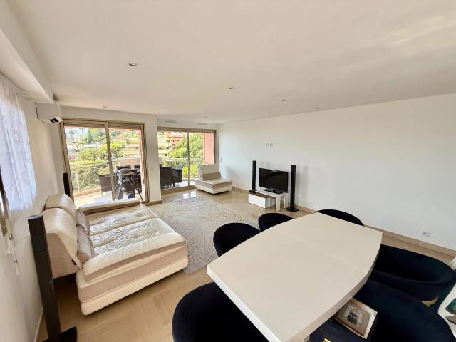 Appartement meublé 5 pièces 119 m²