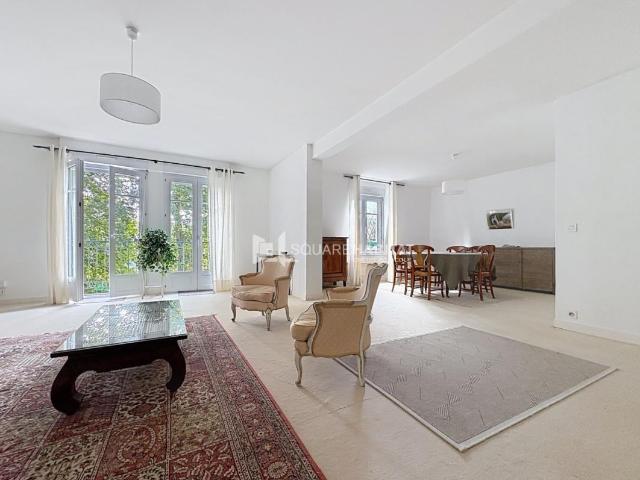 Appartement meublé 5 pièces 111 m²