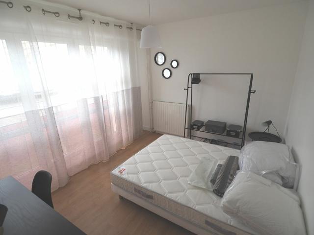 Appartement meublé 5 pièces 11 m²