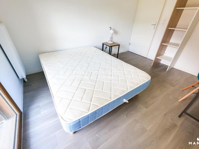 Appartement meublé 5 pièces 11 m²