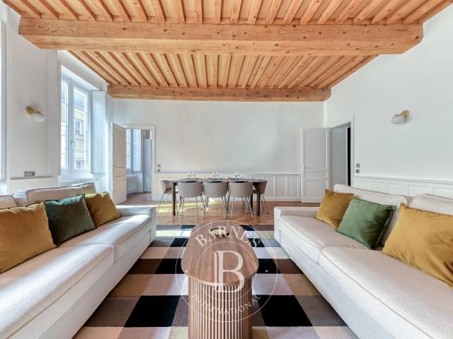 Appartement meublé 5 pièces 138 m²