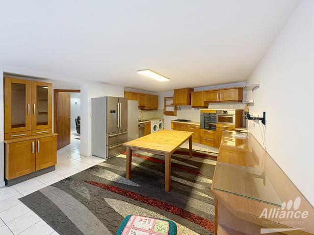 Appartement meublé 5 pièces 131 m²