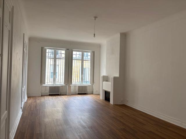 Appartement meublé 5 pièces 146 m²