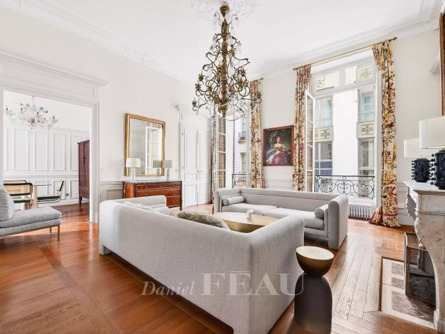 Appartement meublé 5 pièces 140 m²