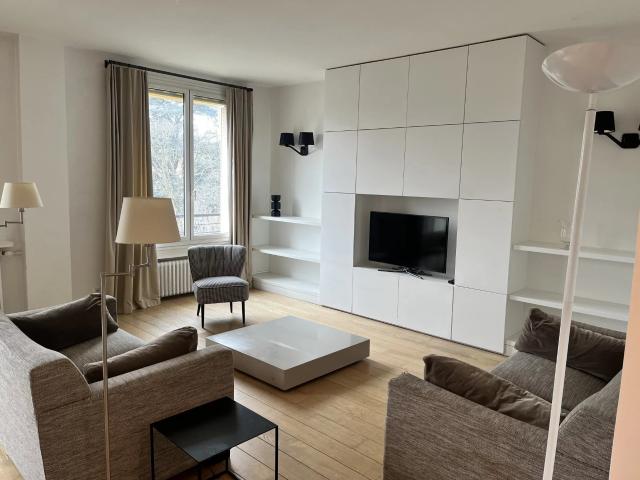 Appartement meublé 5 pièces 142 m²
