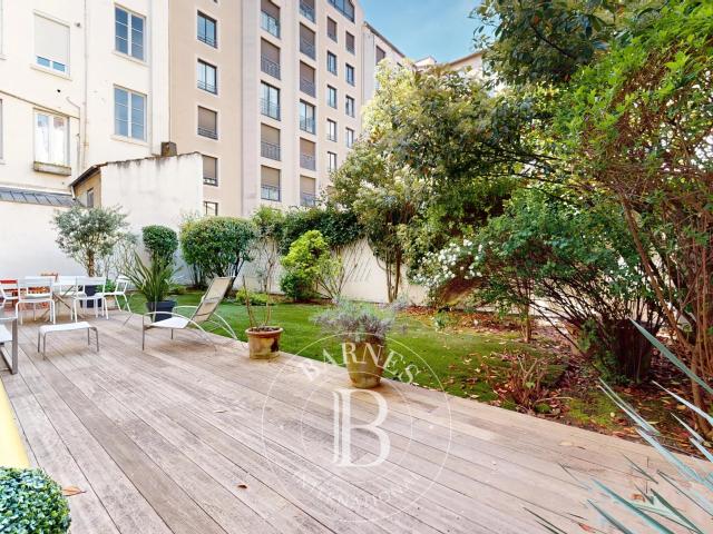 Appartement meublé 5 pièces 150 m²