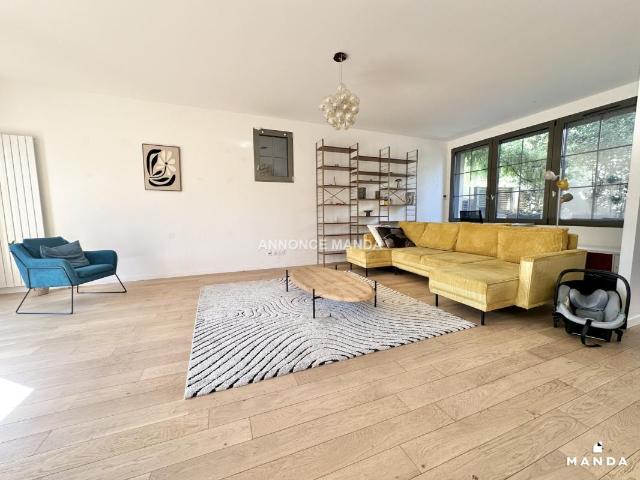 Appartement meublé 5 pièces 207 m²