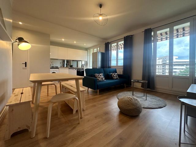 Appartement meublé 5 pièces 81 m²