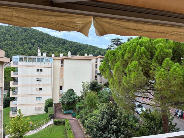 Appartement meublé 5 pièces 86 m²