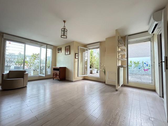 Appartement meublé 5 pièces 89 m²